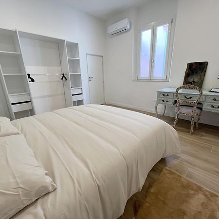 Home Cavour Prato Prato  Ngoại thất bức ảnh
